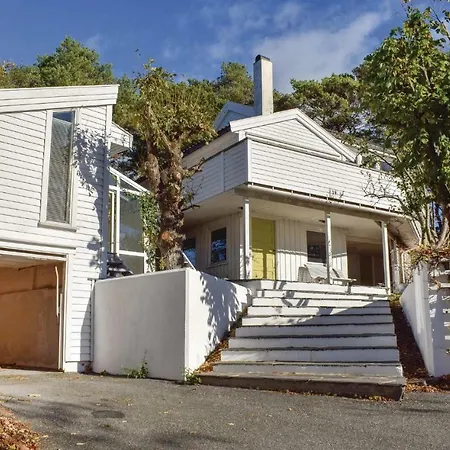 Feriehus Five Bedroom Holiday In Arendal