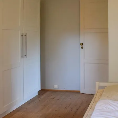 Five Bedroom Holiday In Ferienhaus *