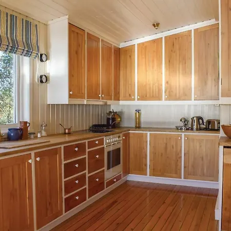 Vakantiehuis Five Bedroom Holiday In Arendal